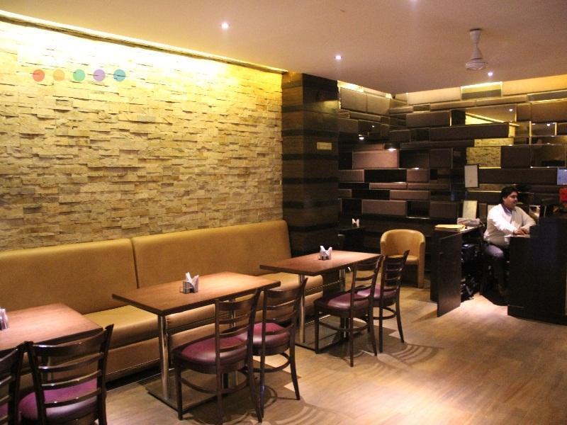 Vivek Hotel นิวเดลี ภายนอก รูปภาพ
